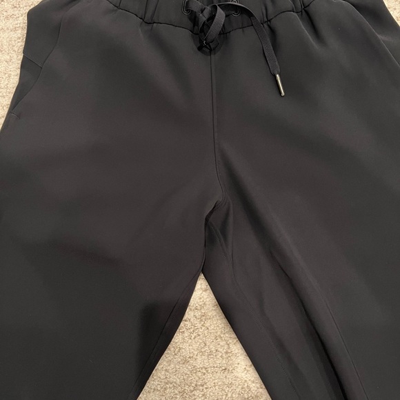 Lululemon Stretch High-Rise Pant 7/8 Length- black, size 4 - Picture 4 of 5